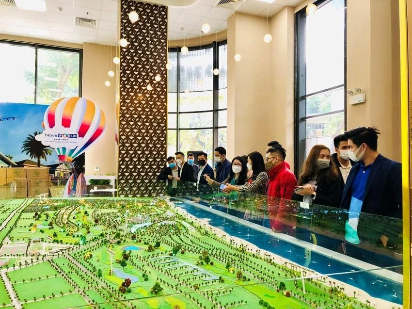 Nguồn cung phân khúc đất nền tại TP.HCM tăng nhưng giá không nhiều biến động. Nguồn cung phân khúc đất nền tại TP.HCM tăng nhưng giá không nhiều biến động.