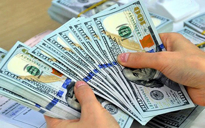 giá đôla Mỹ giảm mạnh