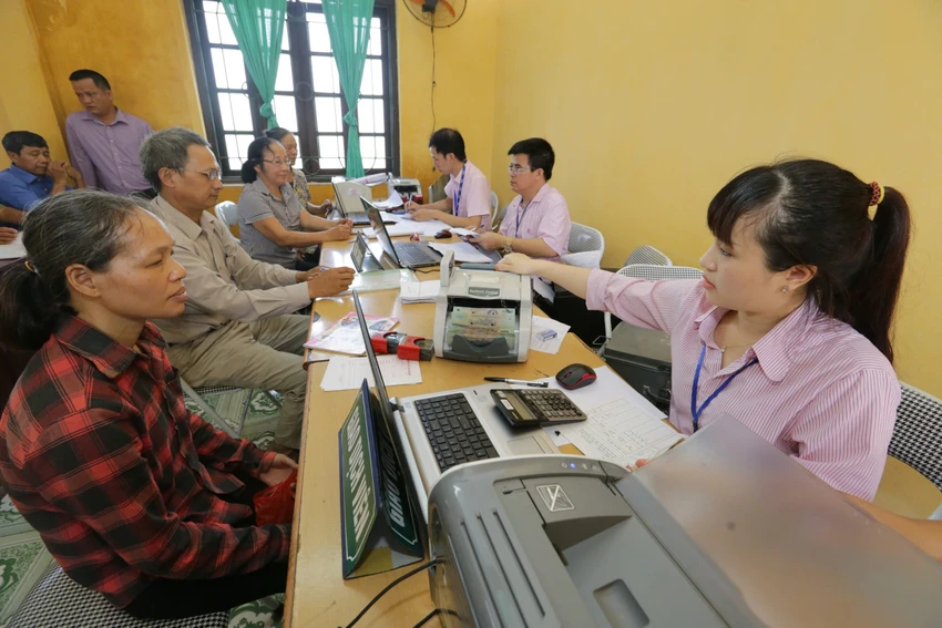 NHCSXH gia hạn nợ, điều chỉnh kỳ hạn nợ đối với các món vay đến hạn trả nợ, tạm dừng thu lãi đối với hộ vay bị ảnh hưởng bởi cơn bão số 3