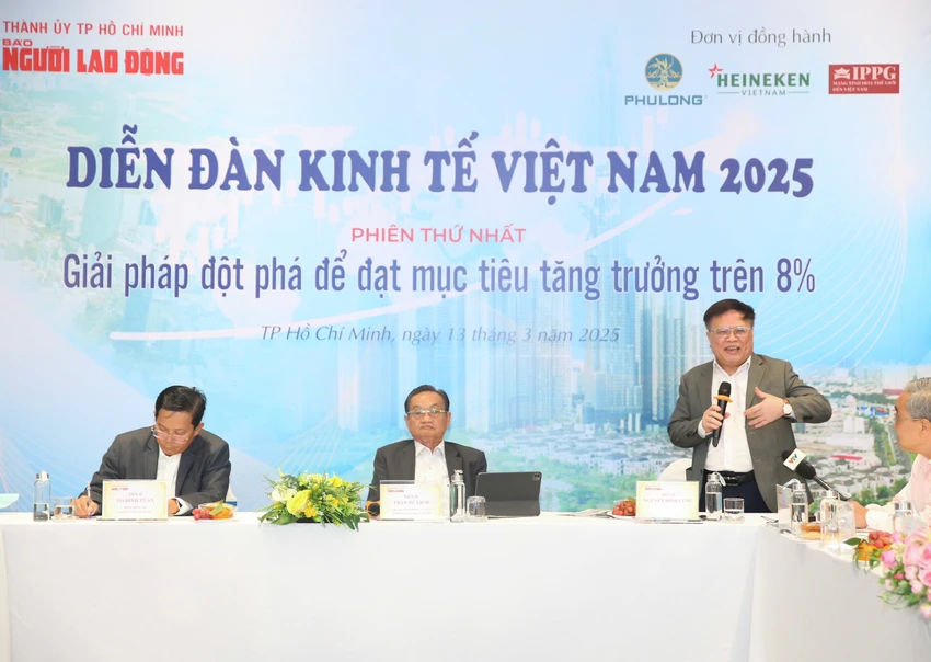 Tăng trưởng kinh tế
