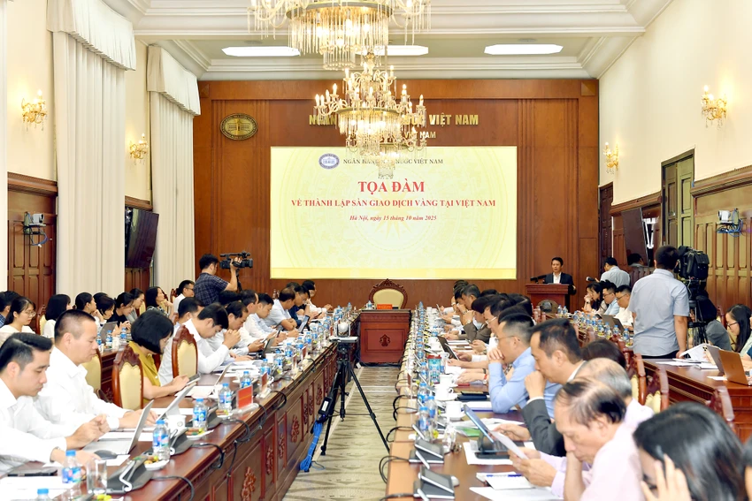 Toàn cảnh Tọa đàm về việc nghiên cứu thành lập Sàn Giao dịch vàng tại Việt Nam do Ngân hàng Nhà nước tổ chức ngày 15/10/2025.