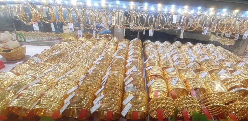 Giá vàng trong nước trồi sụt thất thường.
