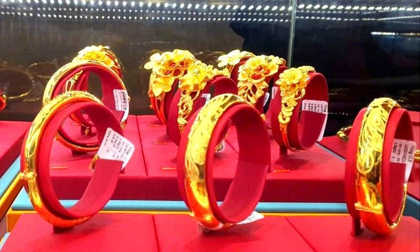 vang-nhan.jpg