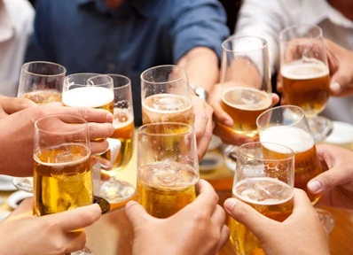 Bị tiêu chảy sau khi uống bia, rượu là tại làm sao? ảnh 1 Bị tiêu chảy sau khi uống bia, rượu là tại làm sao? ảnh 1