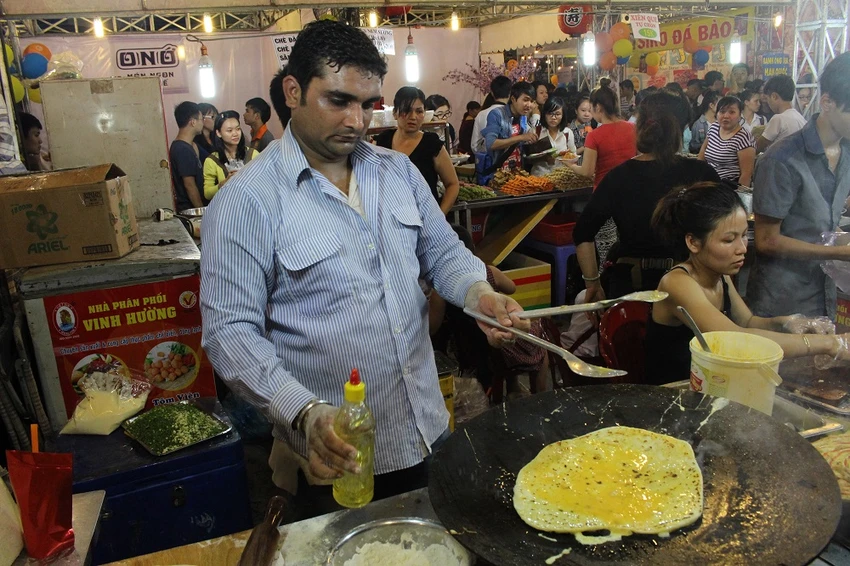 Dân sành ăn Sài Gòn thích thú với Liên hoan Ẩm thực 2015 ảnh 2 Dân sành ăn Sài Gòn thích thú với Liên hoan Ẩm thực 2015 ảnh 2