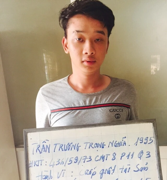 Băng cướp giật chuyên nghiệp gây án khắp TP.HCM sa lưới ảnh 2 Băng cướp giật chuyên nghiệp gây án khắp TP.HCM sa lưới ảnh 2
