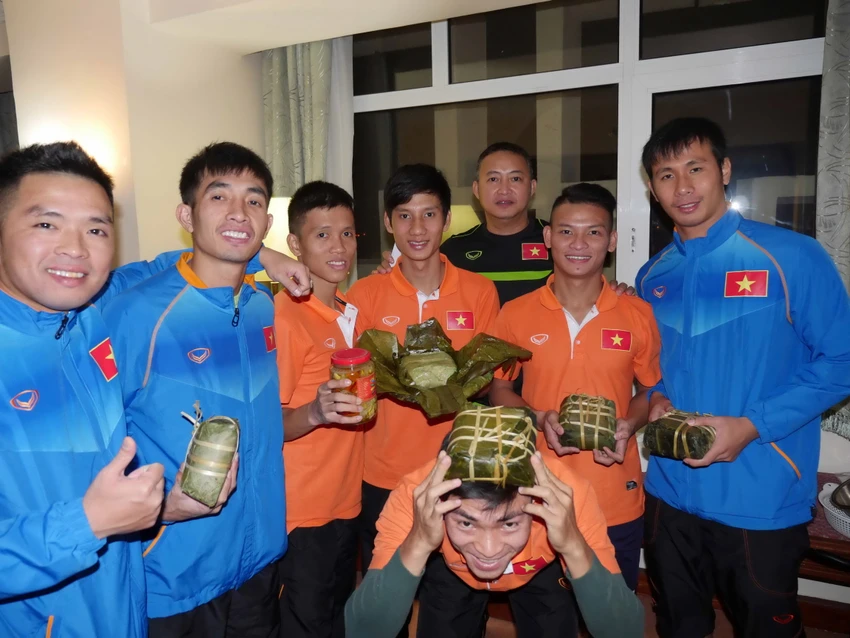 Futsal Việt Nam 3-3 Uzbekistan: Kịch tính! ảnh 5 Futsal Việt Nam 3-3 Uzbekistan: Kịch tính! ảnh 5