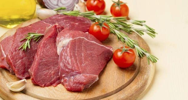 Ăn nhiều thịt đỏ khiến trẻ em gái dậy thì sớm ảnh 1 Ăn nhiều thịt đỏ khiến trẻ em gái dậy thì sớm ảnh 1