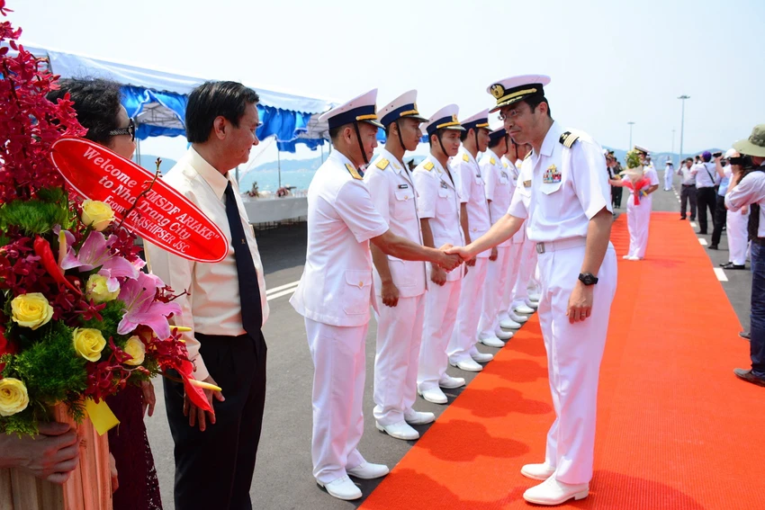 Đón 2 tàu hộ vệ của Nhật Bản thăm cảng Cam Ranh ảnh 2 Đón 2 tàu hộ vệ của Nhật Bản thăm cảng Cam Ranh ảnh 2