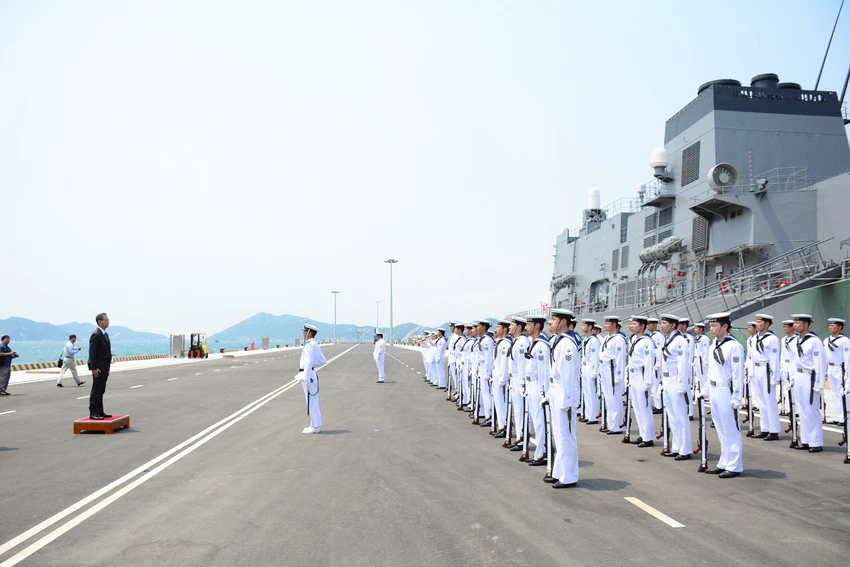 Đón 2 tàu hộ vệ của Nhật Bản thăm cảng Cam Ranh ảnh 3 Đón 2 tàu hộ vệ của Nhật Bản thăm cảng Cam Ranh ảnh 3
