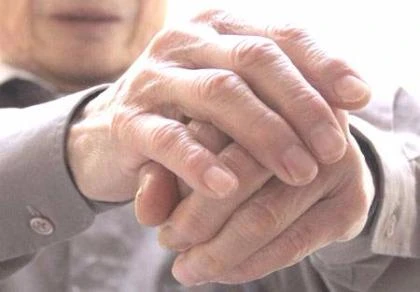 Thoái hóa khớp bàn tay ở nữ cao hơn ba lần so với nam giới.