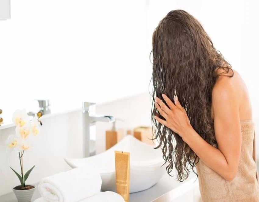 nguyên nhân làm tóc gãy rụng