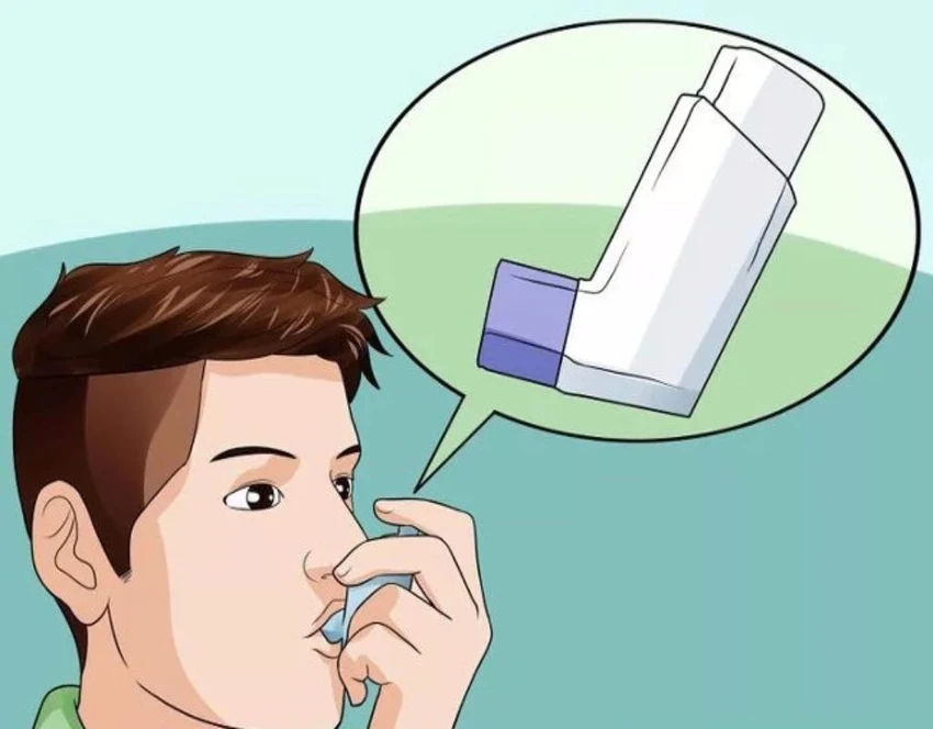 Sử dụng thuốc điều trị hen cần phải theo sự chỉ định của bác sĩ, sau khi dùng bệnh nhân nên súc miệng để loại bỏ thuốc thừa.