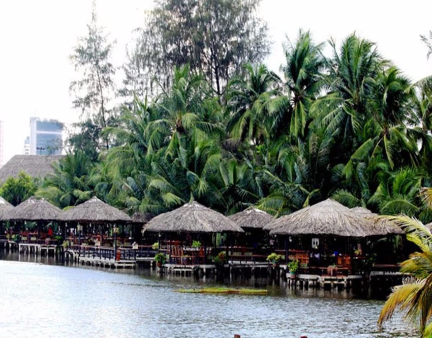 khong gian xanh thoáng đãng ở bình quới