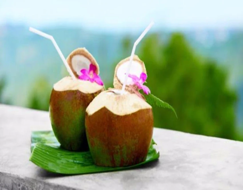 Nước dừa.