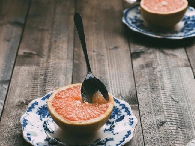 Ăn nhiều trái cây giàu axit citric