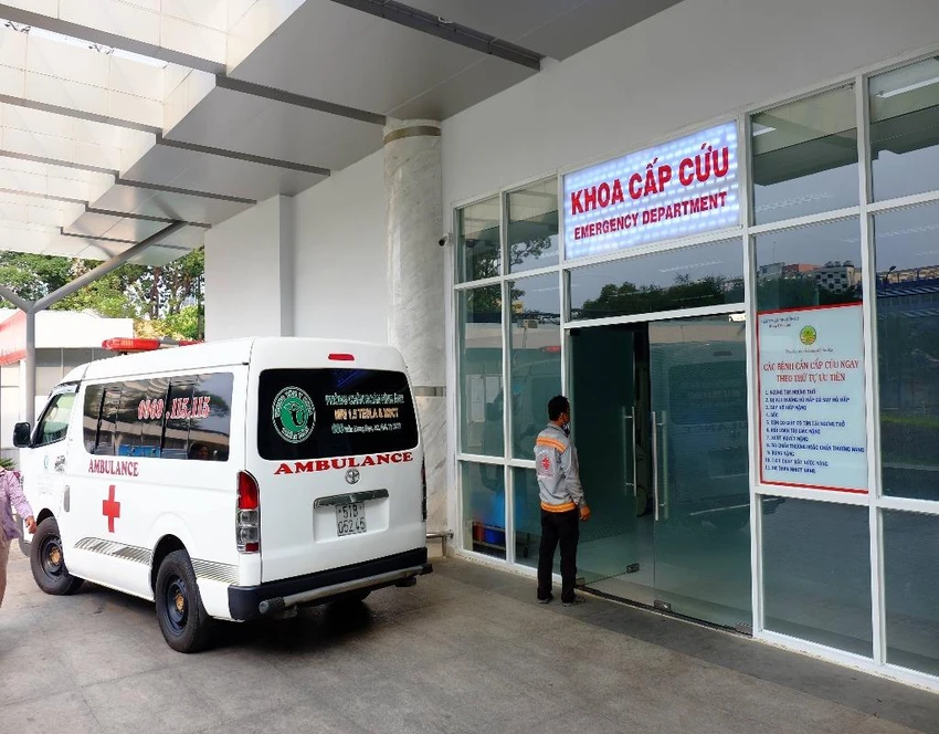 Khoa cấp cứu bệnh viện Nhi đồng 2 TP.HCM tiếp nhận bệnh nhi chiều tối 11-3. 