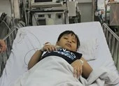Ho kéo dài do đèn LED chui vào phổi hơn 1 năm 