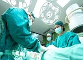 Cắt nửa dương vật vì cương dương suốt 1 tuần