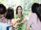 Hà Phương-vợ tỉ phú Chính Chu ra mắt sách tại Việt Nam