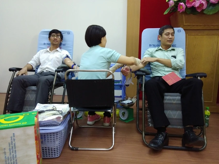 Công đoàn viên Sở Tư pháp TP.HCM hiến máu tình nguyện ảnh 4 Công đoàn viên Sở Tư pháp TP.HCM hiến máu tình nguyện ảnh 4