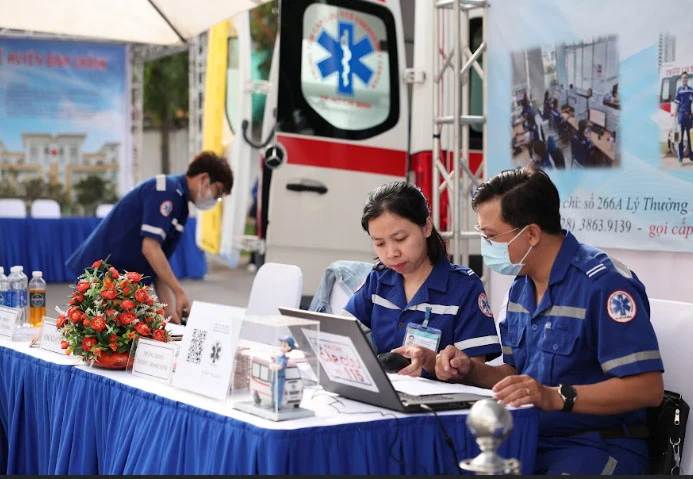 Trung tâm cấp cứu 115 TP.HCM không có BS đăng ký tuyển dụng. Ảnh: TRẦN NGỌC Trung tâm cấp cứu 115 TP.HCM không có BS đăng ký tuyển dụng. Ảnh: TRẦN NGỌC