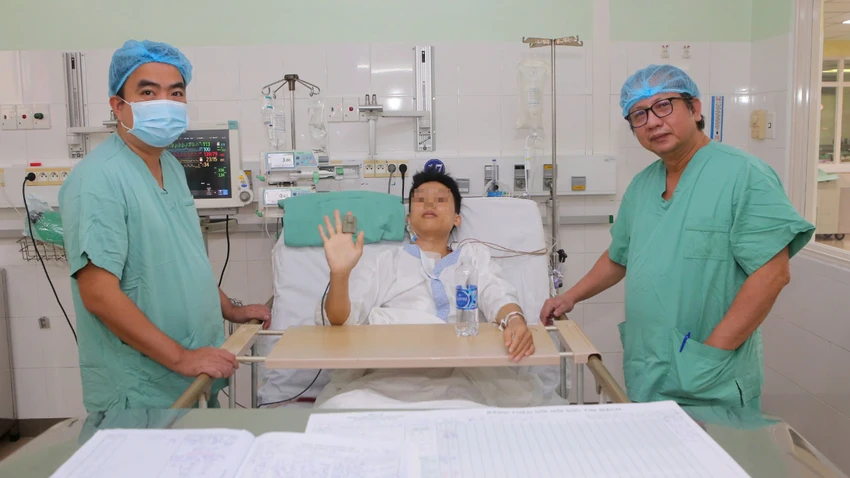ghép tim cho chàng trai bị suy tim giai đoạn cuối tại bệnh viện trung ương huế