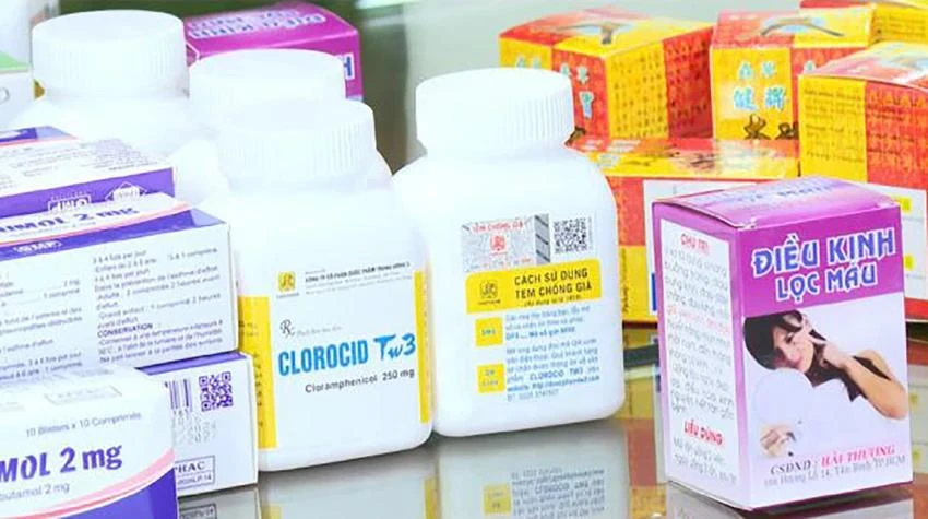 Nhiều loại thuốc chữa bệnh giả có dán tem chống giả để lừa người tiêu dùng