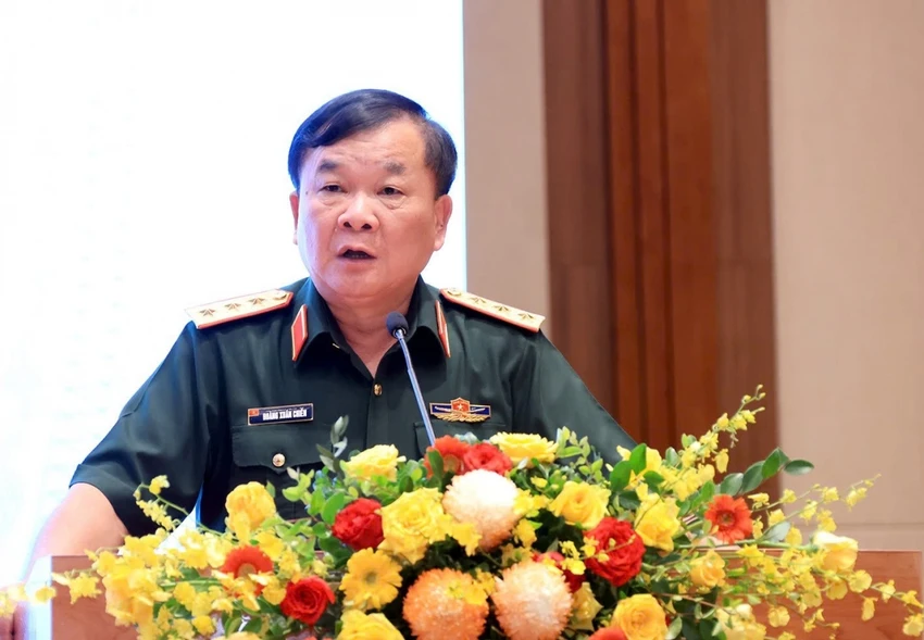 Thượng tướng Hoàng Xuân Chiến, Thứ trưởng Bộ Quốc phòng phát biểu tại hội nghị. Ảnh: VOV