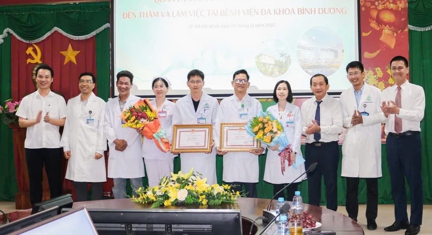 noi ban tay BVĐK binh duong 1.jpg