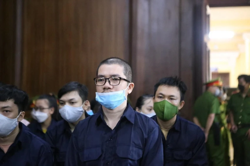 Bị cáo Nguyễn Thái Luyện. Ảnh: HOÀNG YẾN