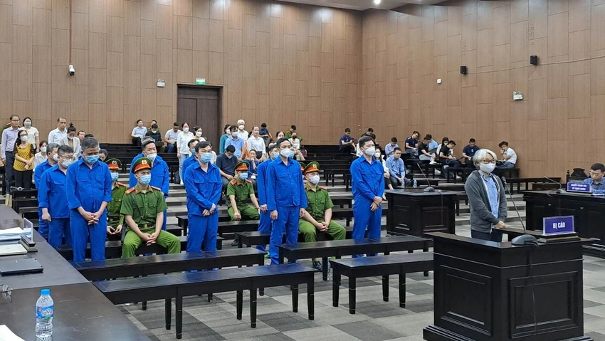 Các bị cáo tại phiên tòa. Ảnh: BT Các bị cáo tại phiên tòa. Ảnh: BT
