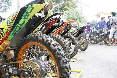 Dàn xe độ và các cuộc đua thử giải Vietnam Motor Cub Prix ảnh 3 Dàn xe độ và các cuộc đua thử giải Vietnam Motor Cub Prix ảnh 3