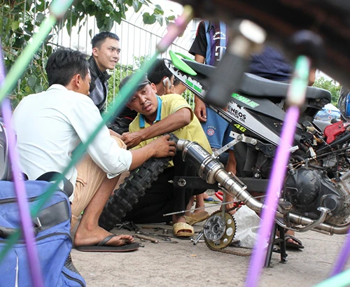 Dàn xe độ và các cuộc đua thử giải Vietnam Motor Cub Prix ảnh 4 Dàn xe độ và các cuộc đua thử giải Vietnam Motor Cub Prix ảnh 4