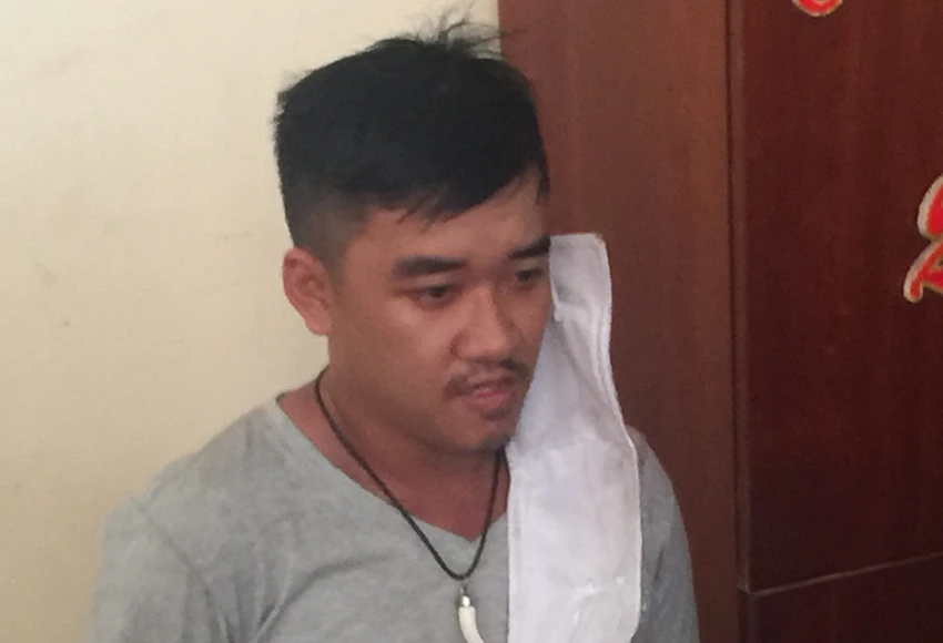 Kẻ chuyên buôn súng trong vai sinh viên ảnh 1