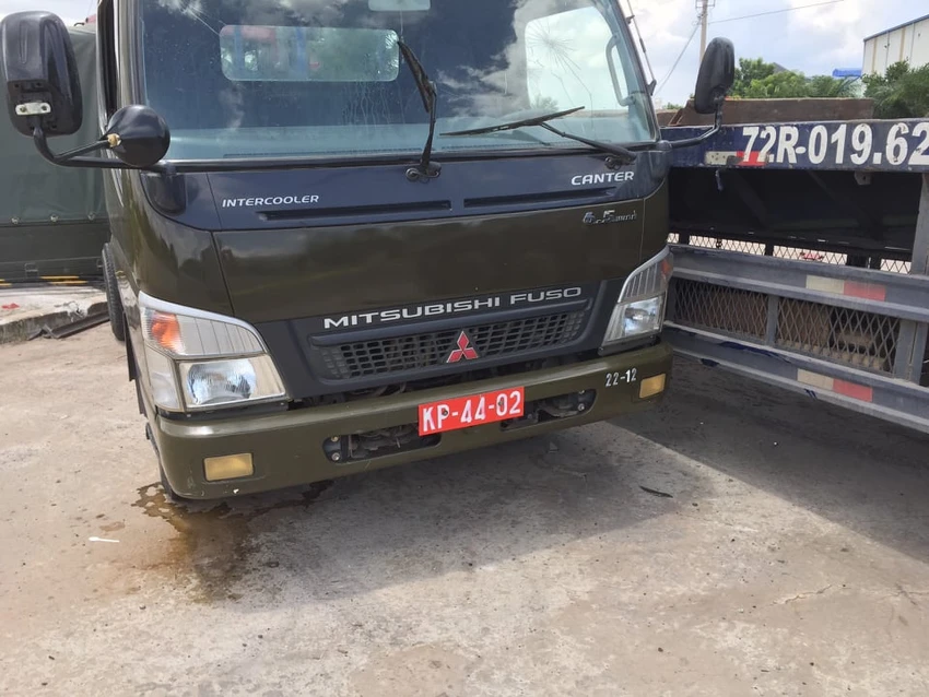  Bình Dương: Ô tô đầu kéo tông vào xe biển đỏ chở dân quân ảnh 3