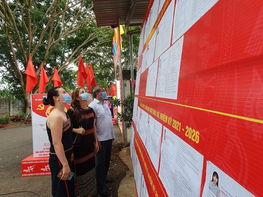 Hơn 69 triệu cử tri cả nước đi bầu cử ảnh 4 Hơn 69 triệu cử tri cả nước đi bầu cử ảnh 4
