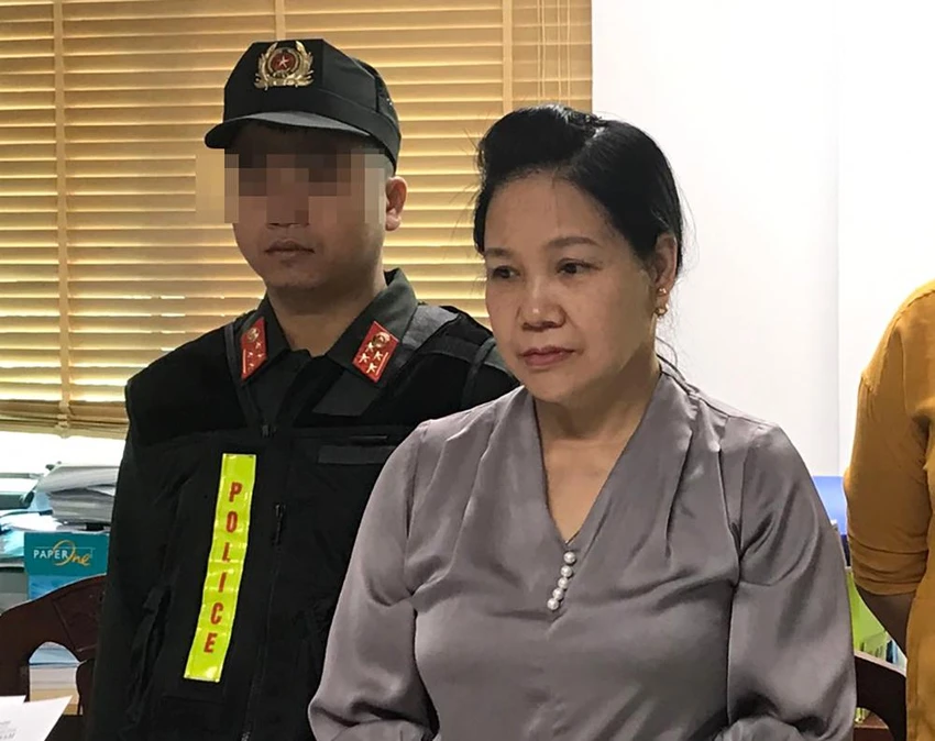 Bị can Bùi Thị Ánh bị bắt giữ. Ảnh: CACC Bị can Bùi Thị Ánh bị bắt giữ. Ảnh: CACC
