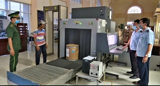Các cơ quan chức năng tăng cường xử lý hành vi buôn lậu, gian lận thương mại Các cơ quan chức năng tăng cường xử lý hành vi buôn lậu, gian lận thương mại