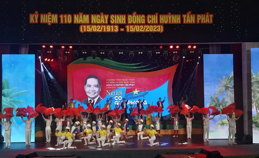 Chương trình nghệ thuật đặc biệt kỷ niệm 110 năm ngày sinh cụ Huỳnh Tấn Phát Chương trình nghệ thuật đặc biệt kỷ niệm 110 năm ngày sinh cụ Huỳnh Tấn Phát