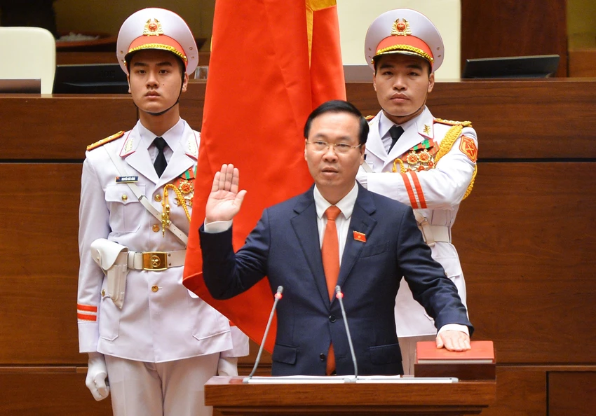 Ông Võ Văn Thưởng tuyên thệ nhậm chức Chủ tịch nước. Ảnh: PHẠM THẮNG Ông Võ Văn Thưởng tuyên thệ nhậm chức Chủ tịch nước. Ảnh: PHẠM THẮNG