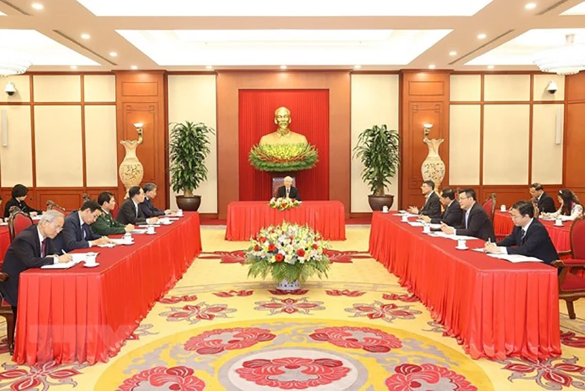 Toàn cảnh buổi điện đàm cấp cao giữa Tổng Bí thư Nguyễn Phú Trọng với Tổng thống Hoa Kỳ Joe Biden. (Ảnh: Trí Dũng/TTXVN) Toàn cảnh buổi điện đàm cấp cao giữa Tổng Bí thư Nguyễn Phú Trọng với Tổng thống Hoa Kỳ Joe Biden. (Ảnh: Trí Dũng/TTXVN)