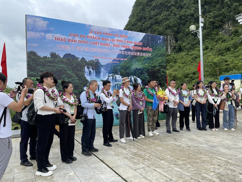ban-gioc1.jpg