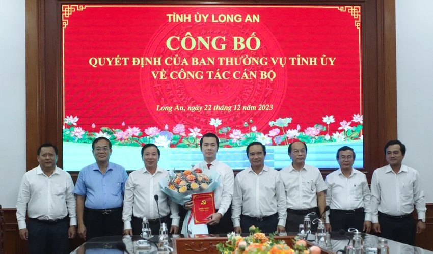 truong-tan-son-ve-long-an-8398.jpg