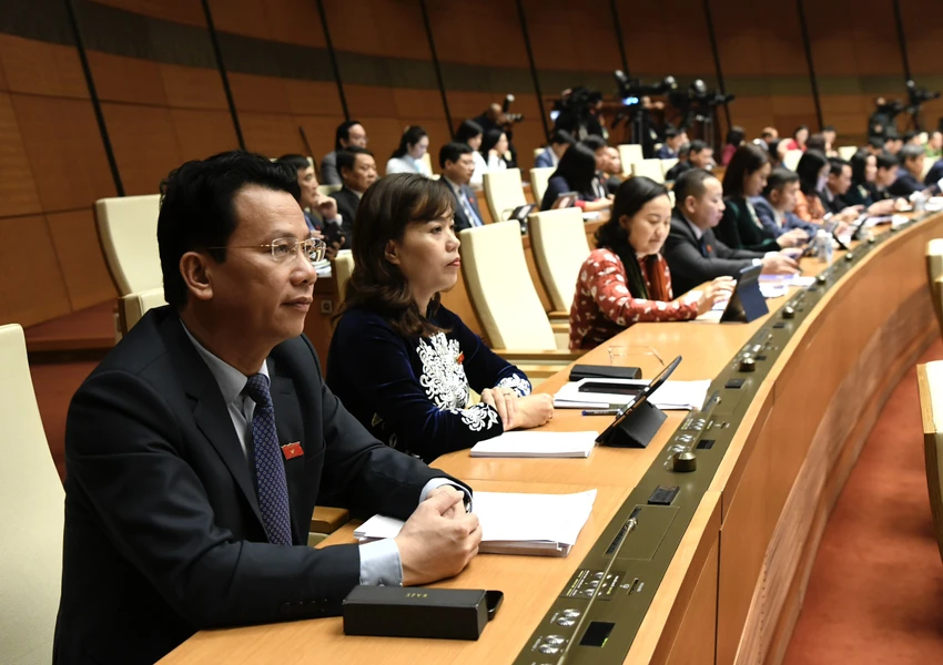 phien-khai-mac-quoc-hoi-bat-thuong-1.jpg