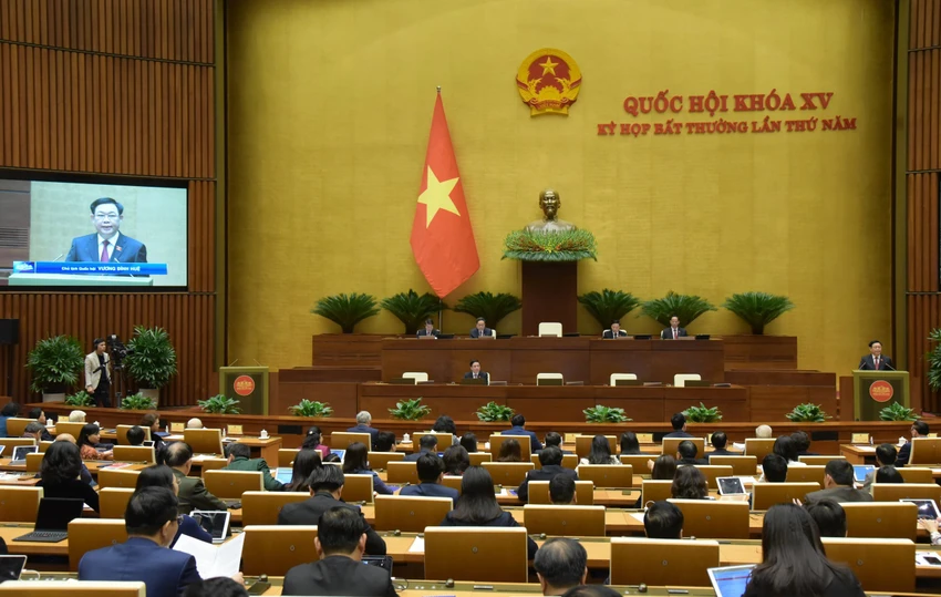 phien-khai-mac-quoc-hoi-bat-thuong-3.jpg