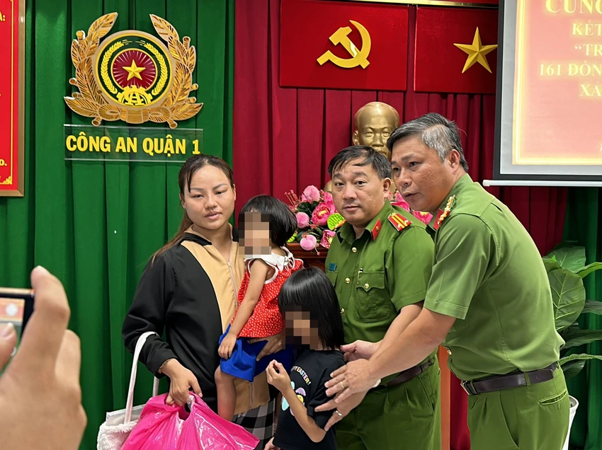 mat-tich-trên-duong-nguyen-hue-3.jpg