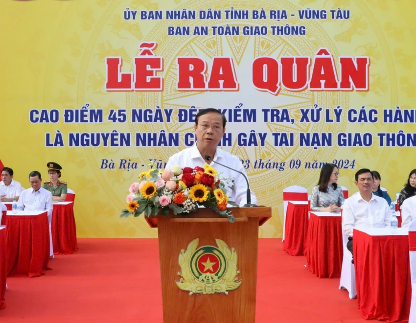 sua-le-ra-quan.jpg