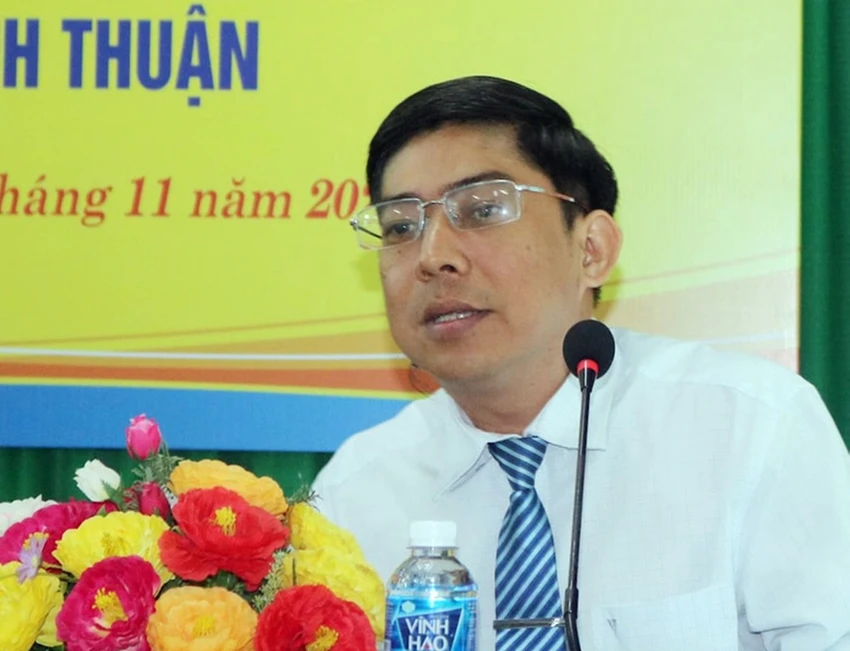 sua_bi-thu-huyen-uy-phu-quy.jpg