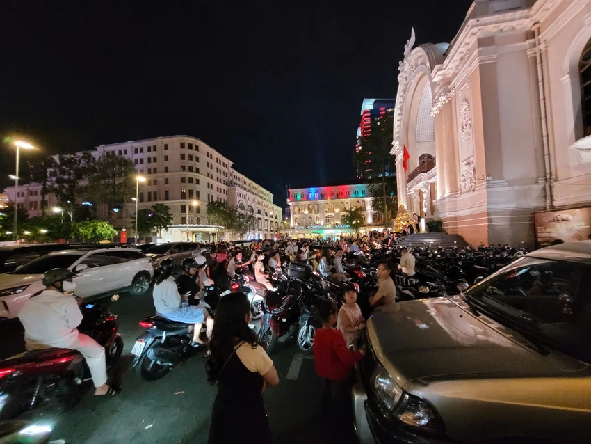 nguyen-hue1.jpg